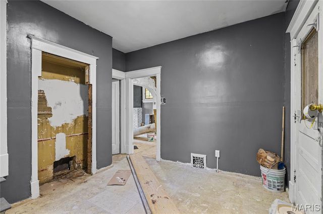 1207 Iona Avenue, St Louis, MO 63133