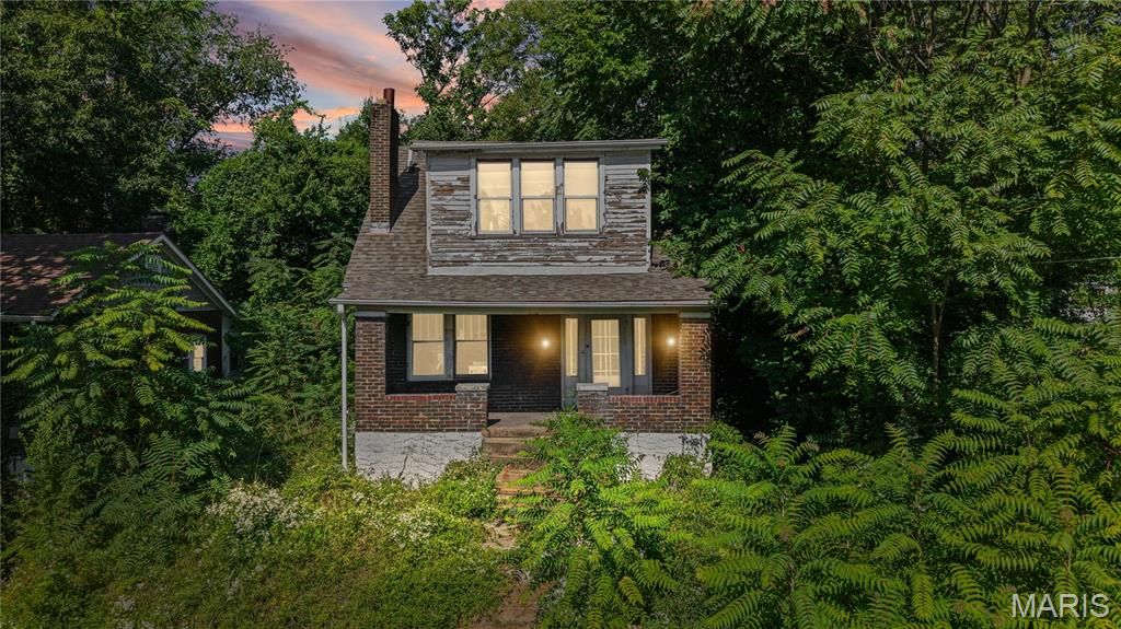 1207 Iona Avenue, St Louis, MO 63133