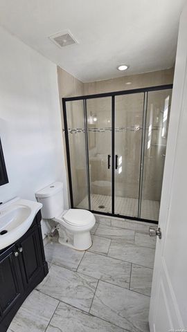 3902 W Salinas, San Antonio, TX 78207