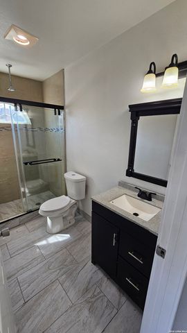 3902 W Salinas, San Antonio, TX 78207