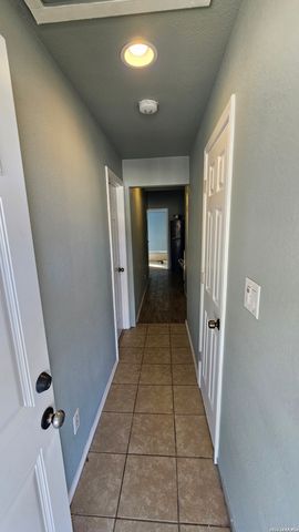 3902 W Salinas, San Antonio, TX 78207