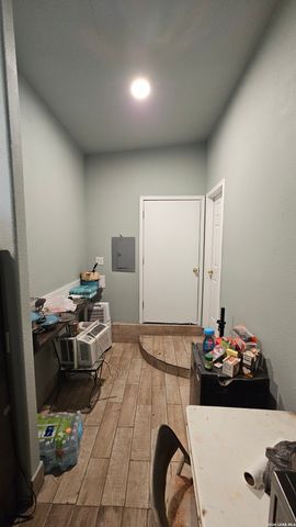 3902 W Salinas, San Antonio, TX 78207