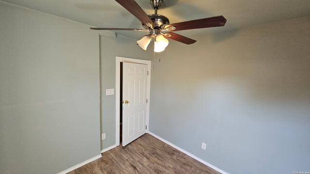 3902 W Salinas, San Antonio, TX 78207