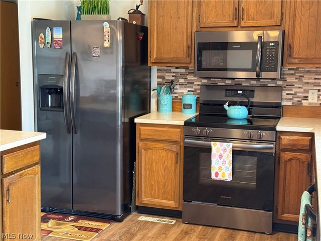 1085 Walter Drive, Zanesville, OH 43701