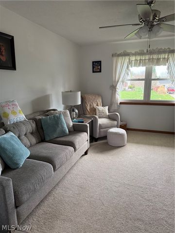 1085 Walter Drive, Zanesville, OH 43701