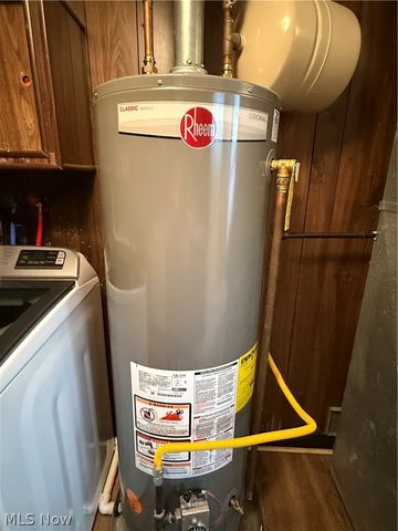 1085 Walter Drive, Zanesville, OH 43701