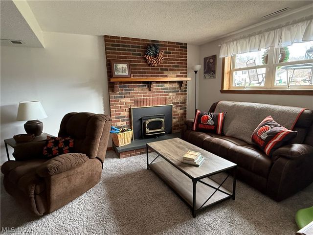 1085 Walter Drive, Zanesville, OH 43701