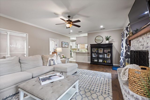 3219 Lopez Ct, Longview, TX 75605