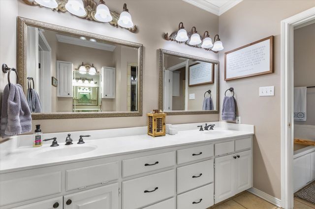 3219 Lopez Ct, Longview, TX 75605