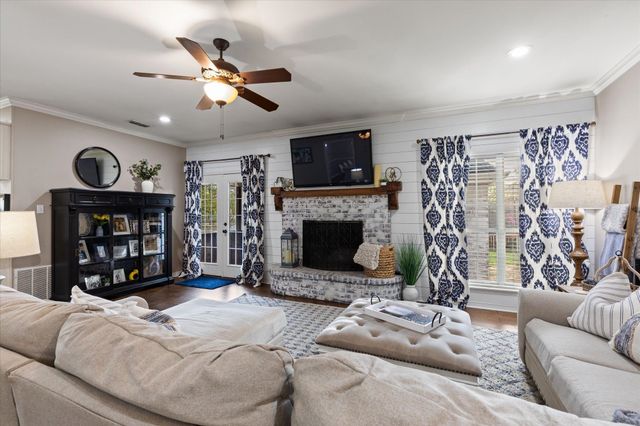 3219 Lopez Ct, Longview, TX 75605