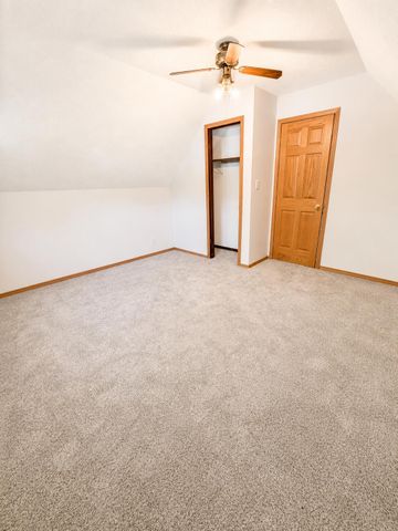 2790 E 1059 N, Demotte, IN 46310