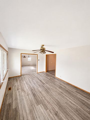 2790 E 1059 N, Demotte, IN 46310