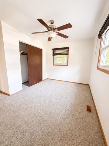 2790 E 1059 N, Demotte, IN 46310