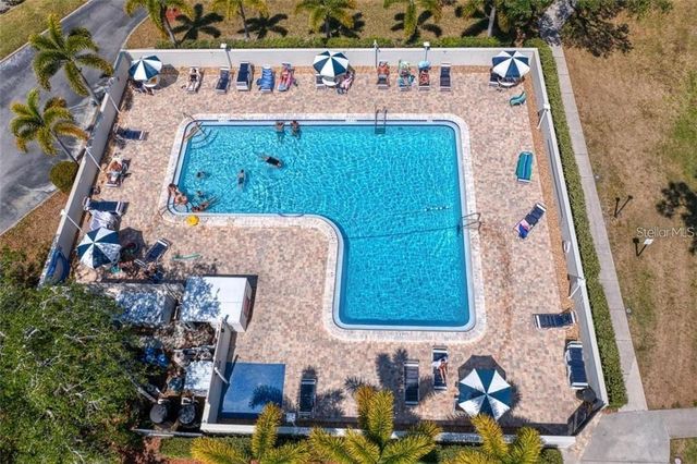 592 BELLA LOOP, Dunedin, FL 34698