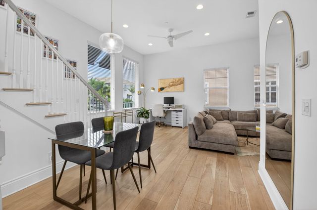 180 NE 6th Avenue, Delray Beach, FL 33483