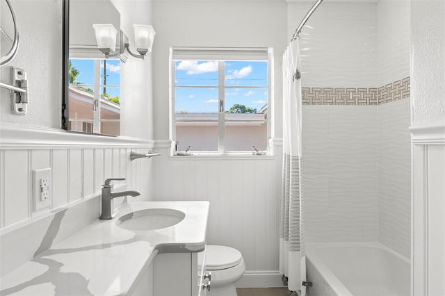 516 13TH AVENUE NE, St Petersburg, FL 33701