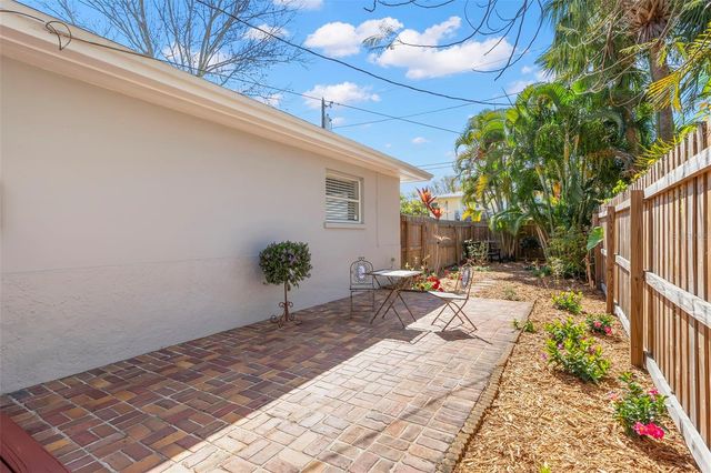 516 13TH AVENUE NE, St Petersburg, FL 33701