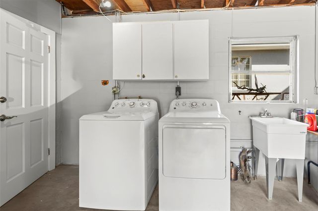 516 13TH AVENUE NE, St Petersburg, FL 33701