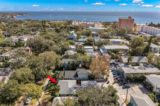 516 13TH AVENUE NE, St Petersburg, FL 33701