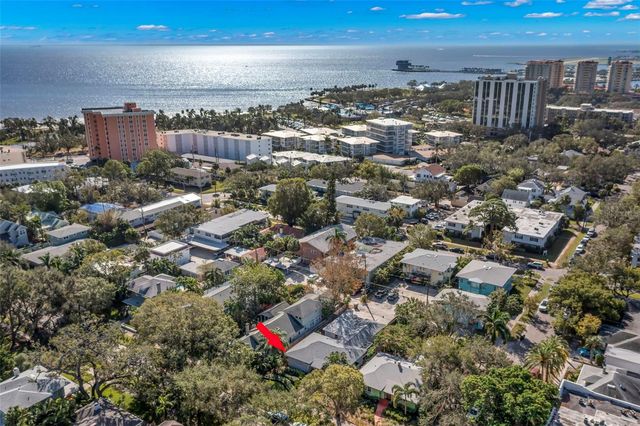 516 13TH AVENUE NE, St Petersburg, FL 33701