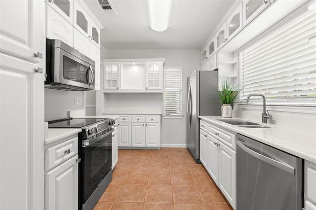 516 13TH AVENUE NE, St Petersburg, FL 33701