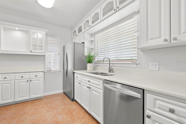 516 13TH AVENUE NE, St Petersburg, FL 33701