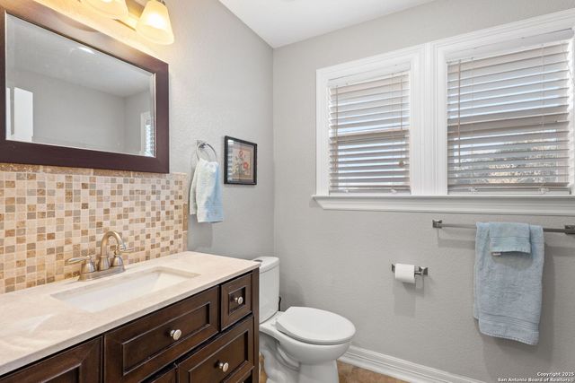 556 APOLLO DRIVE, Canyon Lake, TX 78133