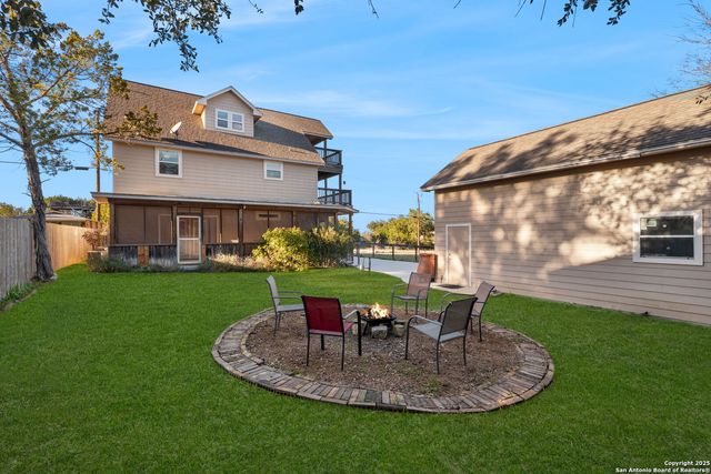 556 APOLLO DRIVE, Canyon Lake, TX 78133