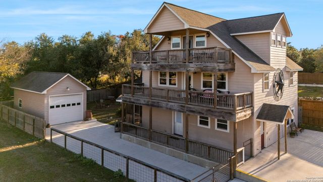 556 APOLLO DRIVE, Canyon Lake, TX 78133