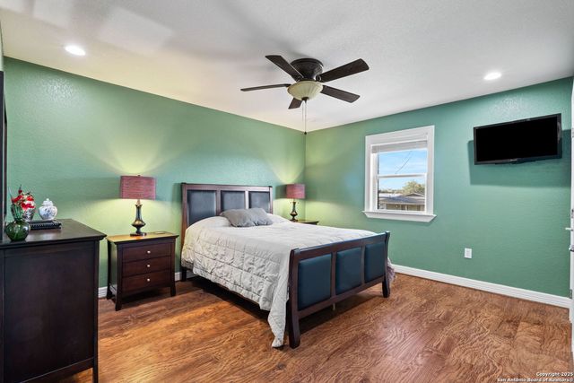 556 APOLLO DRIVE, Canyon Lake, TX 78133