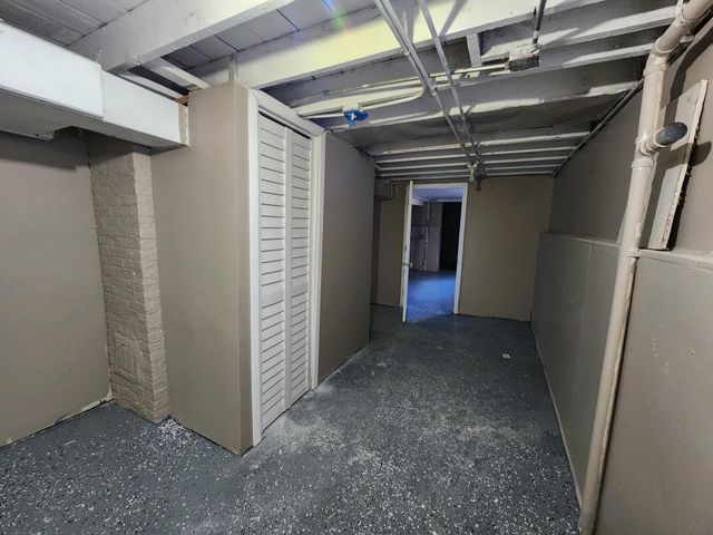 6332 Jackson Avenue, Hammond, IN 46324