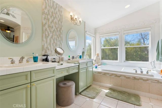5643 Willowmere, San Diego, CA 92130