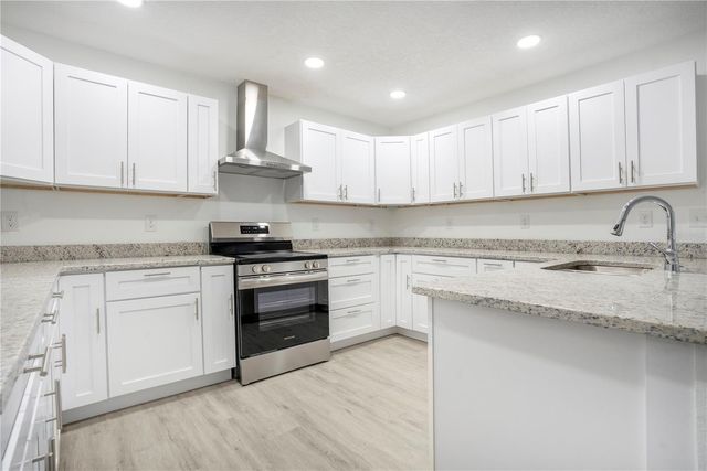 8448 BALM STREET, Weeki Wachee, FL 34607