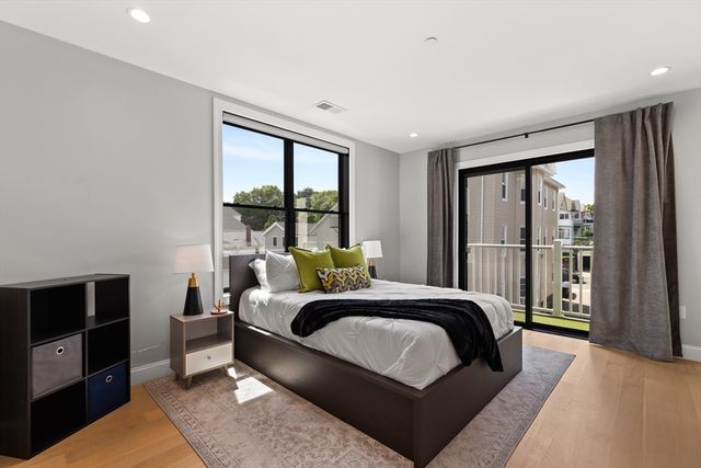 56 Winship St 303, Boston, MA 02135