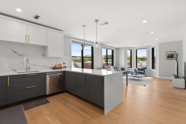 56 Winship St 303, Boston, MA 02135