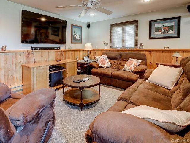 85 Surrey Road, Chester, NY 10918