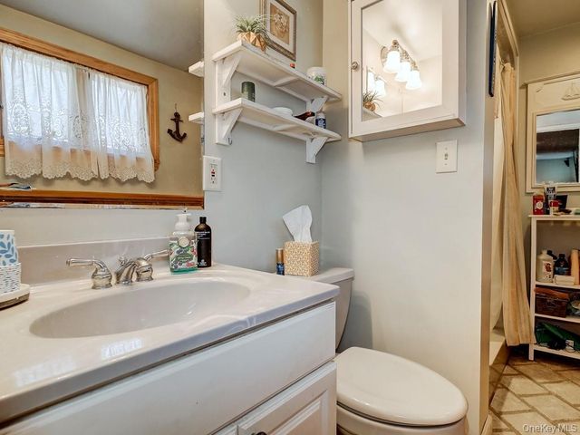 85 Surrey Road, Chester, NY 10918