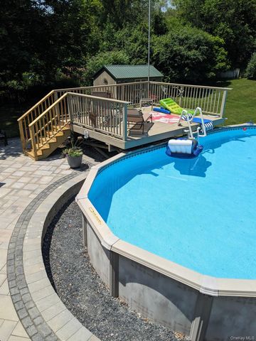 85 Surrey Road, Chester, NY 10918