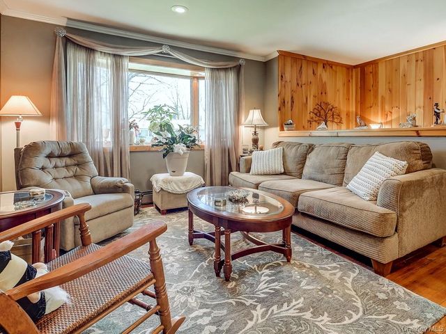 85 Surrey Road, Chester, NY 10918