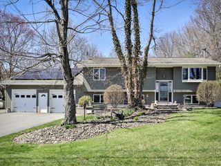 85 Surrey Road, Chester, NY 10918