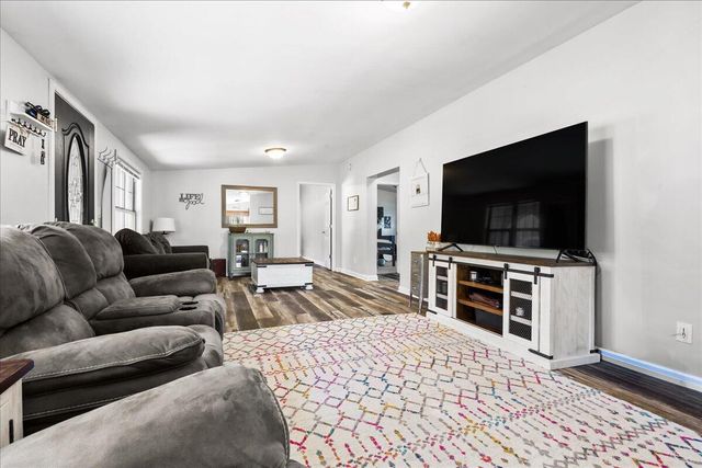 861 Black Oak Rd., Williamsburg, KY 40769