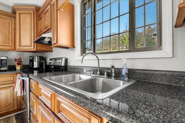 861 Black Oak Rd., Williamsburg, KY 40769