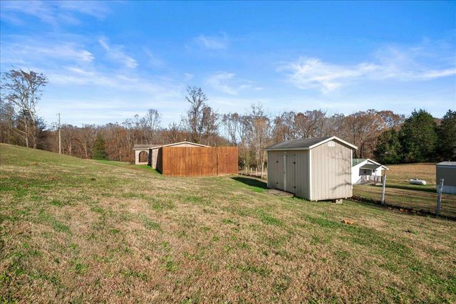 861 Black Oak Rd., Williamsburg, KY 40769