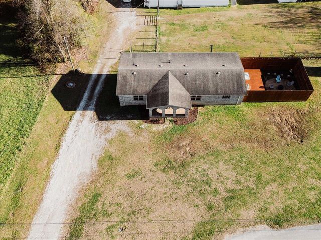 861 Black Oak Rd., Williamsburg, KY 40769
