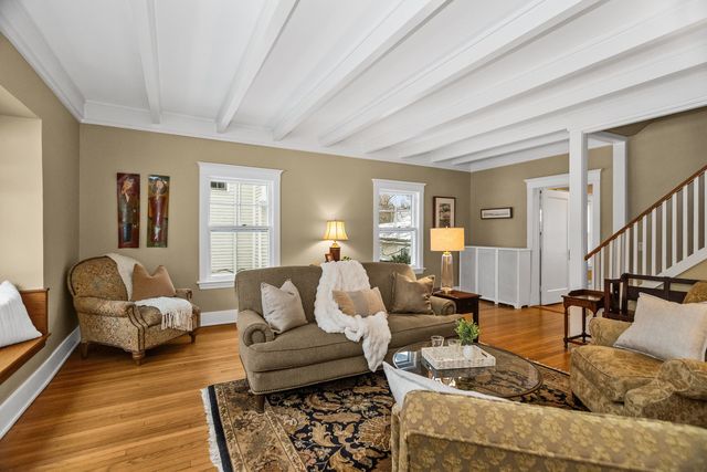 2731 Park Place, Evanston, IL 60201