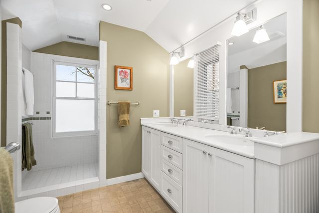 2731 Park Place, Evanston, IL 60201