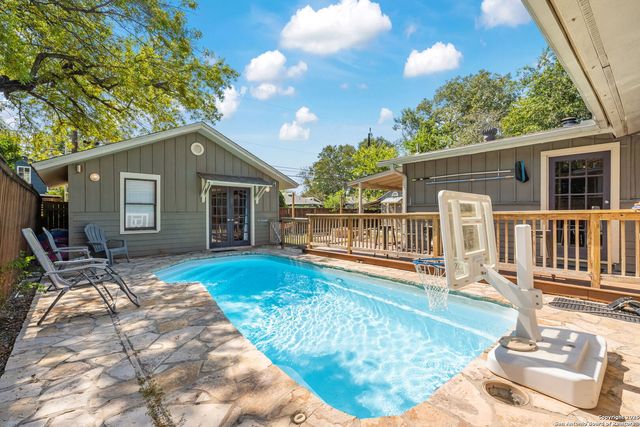 122 Brees, San Antonio, TX 78209