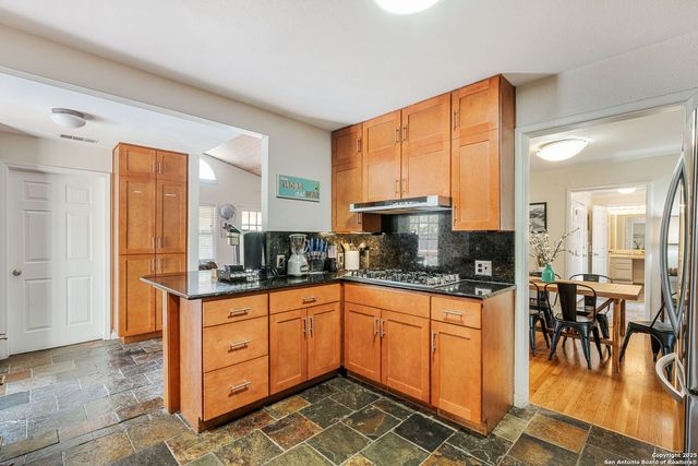 122 Brees, San Antonio, TX 78209