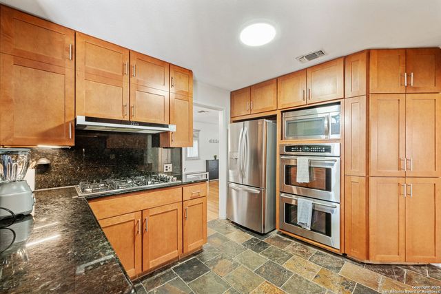 122 Brees, San Antonio, TX 78209