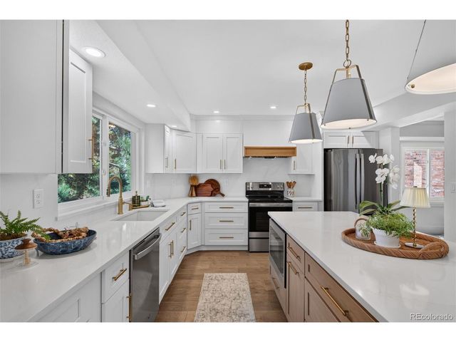 80 Dawn Heath Cir, Littleton, CO 80127